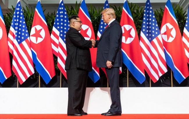 Трамп і Кім Чен Ин підписали угоду за підсумками саміту в Сінгапурі