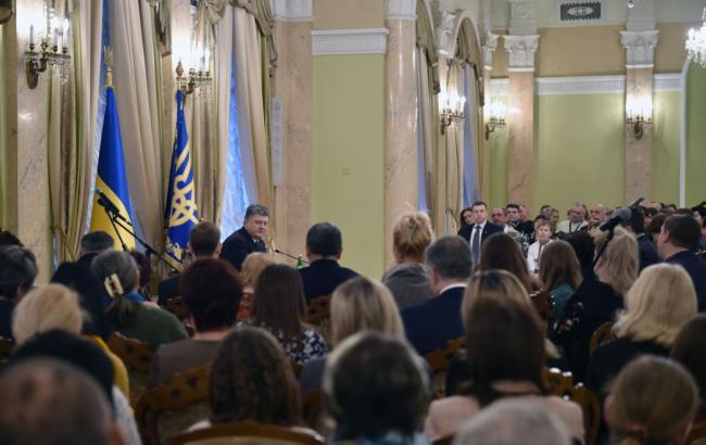 Президент очікує ухвалення Радою спецзакону про заочне правосуддя