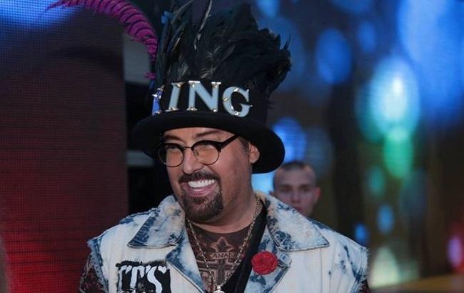 "Охота на дикую форель": стильный Коляденко отправился на рыбалку