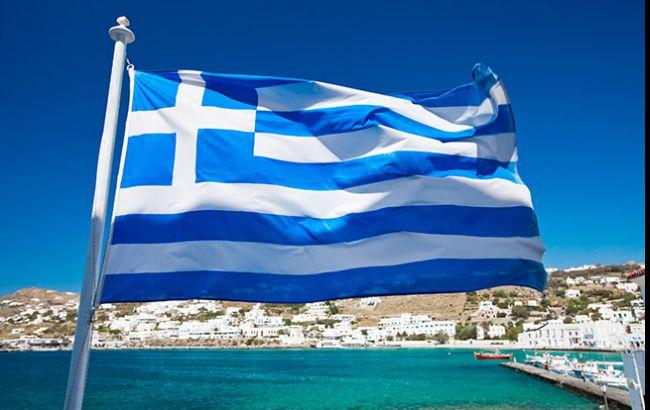 Грекам заборонили вивозити за кордон більше 2 тис. євро готівкою