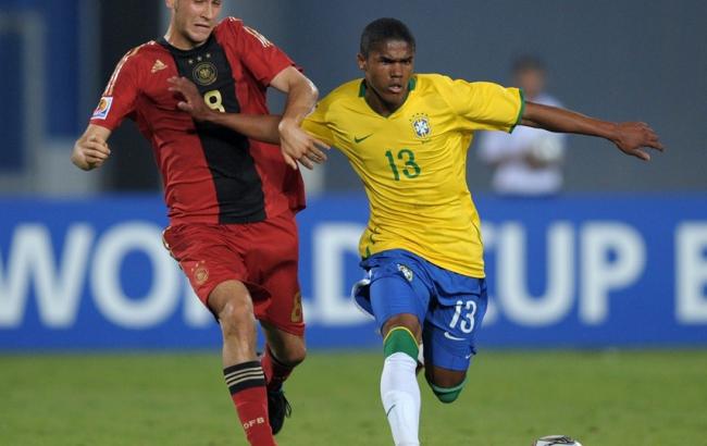 Дуглас Коста из донецкого "Шахтера" вызван в сборную Бразилии