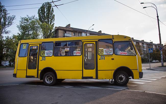 "Уроки дрифта по-киевски": жителей столицы возмутила маршрутка без тормозов