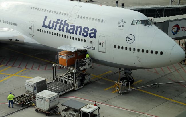 Власти Германии выкупят 20% акций Lufthansa