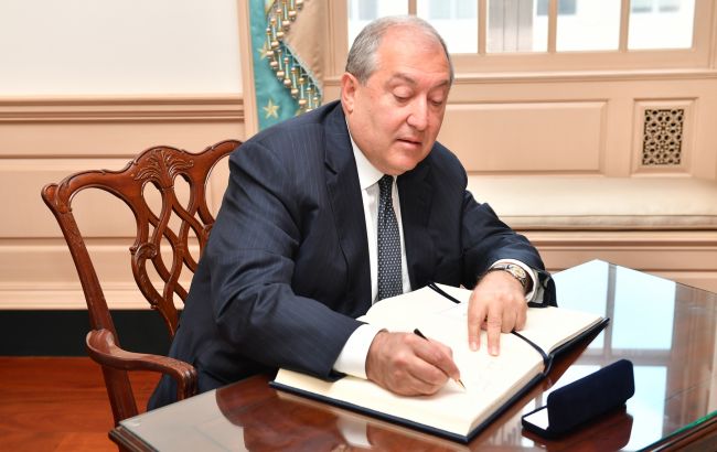 Президент Вірменії поїхав до Москви з приватним візитом