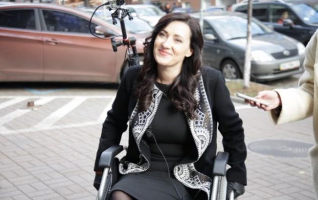 Соломия Витвицкая и Ирэна Карпа провели один день в инвалидных колясках