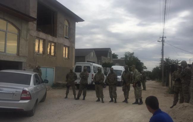 В анексованому Криму пройшли обшуки у кримських татар