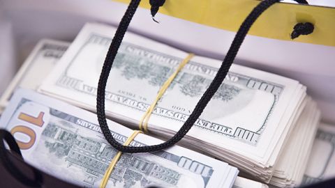 Приріст іноземних інвестицій в Україну скоротився