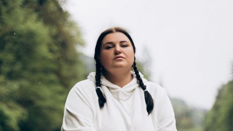 "Живем не в хоромах": Alyona Alyona откровенно рассказала об отношениях с бойфрендом