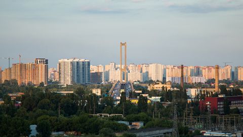 В Киеве ограничат движение транспорта на Южном мосту