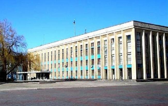 У Дніпропетровській області горіла адмінбудівля Кам'янської міськради