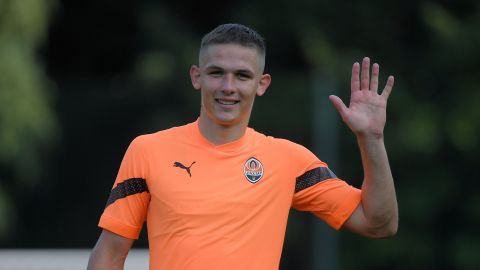 "Шахтер" подписал новый контракт с основным нападающим