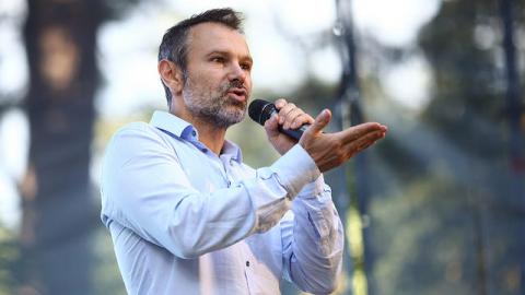 Вакарчук зробив несподівано щедрий подарунок студентці