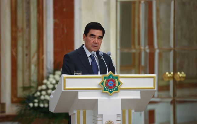Для захисту конституційного ладу: Туркменія посилює контроль за інтернетом