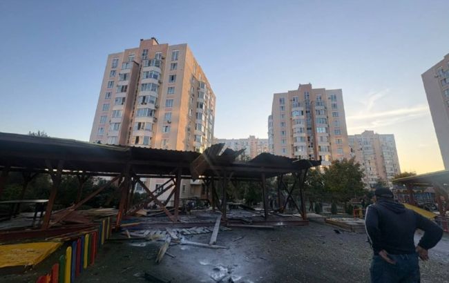 Росія поцілила по школі та дитсадку на Київщині, є постраждалі