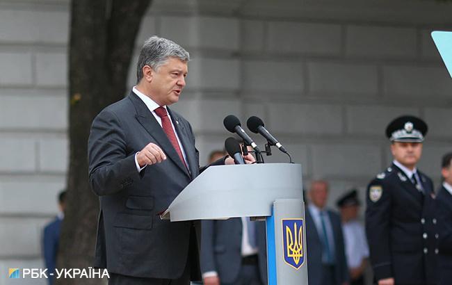 Порошенко подписал закон о Дисциплинарном уставе Нацполиции