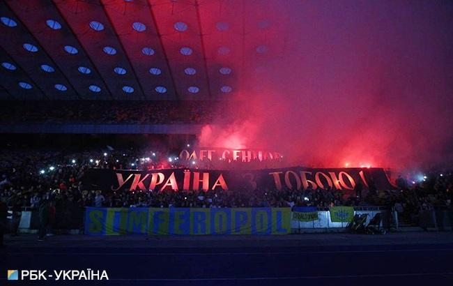 "Украина с тобой!": в Киеве на "Олимпийском" провели масштабную акцию в поддержку Сенцова (фото)