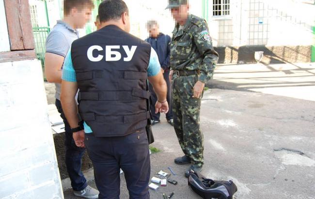 СБУ перекрила канал постачання наркотиків до СІЗО Чернігова
