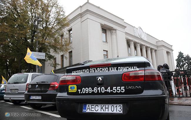 Альтернатива "євробляхам": українцям розповіли, як заощадити на купівлі авто
