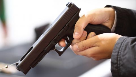 Масова бійка зі стріляниною у центрі Миколаєва: поліція повідомила подробиці