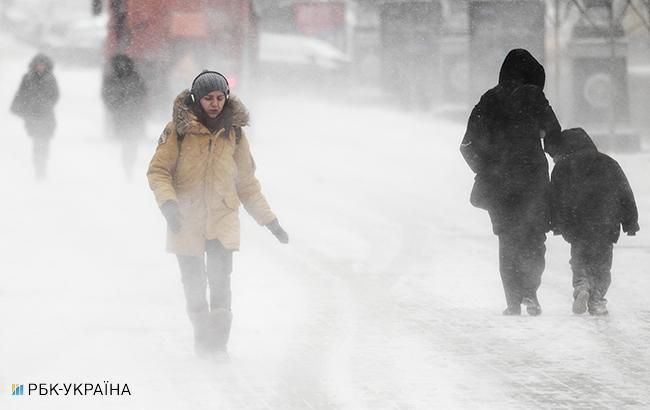 Погода на сегодня: почти во всех областях Украины сильный снег