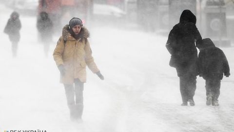 Резкое похолодание и полуметровый снег: синоптики предупредили об ухудшении погоды