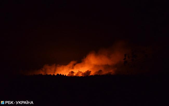 Взрывы на арсенале в Ичне: локализовали 35% пожара