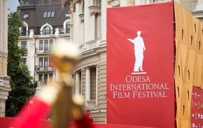 ОМКФ-2018: закриття перетворилося в "дитячу" червону доріжку (фото)