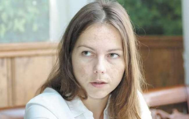 Сестра Надії Савченко спробувала російський шоколад
