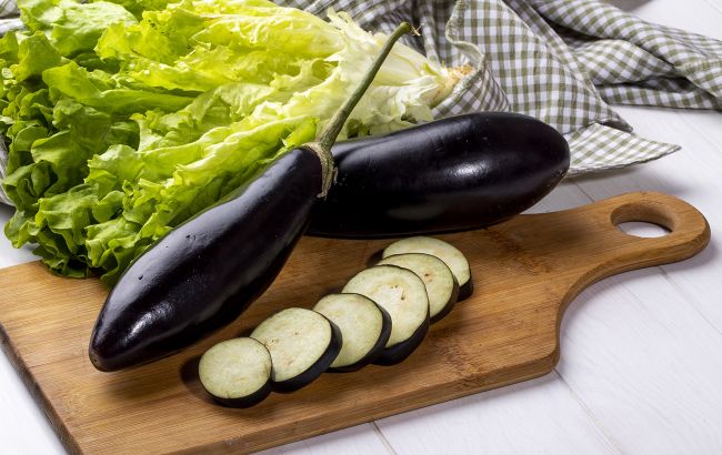Сезон баклажанов: для кого этот овощ особенно полезен и как его нужно есть