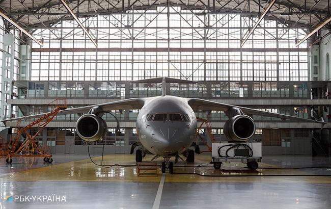 В "Укроборонпроме" обещают за месяц разработать программу развития "Антонова"