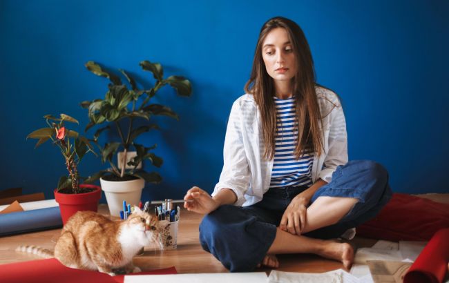 Как прекратить тревожиться из-за всего вокруг и жить спокойнее: 7 методов, проверенных наукой