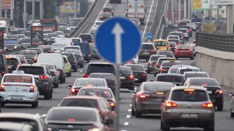 В Киеве вечером образовались пробки