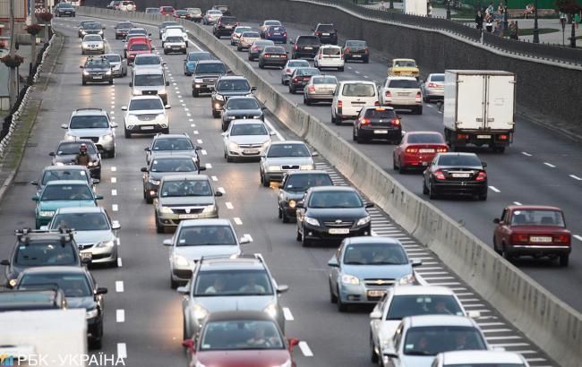 На дорогах Киева образовались пробки
