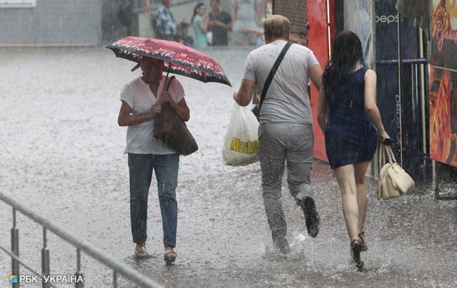 Сегодня Украину накроют дожди, местами с грозами