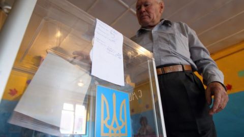 ЦИК отменил регистрацию трех кандидатов в президенты