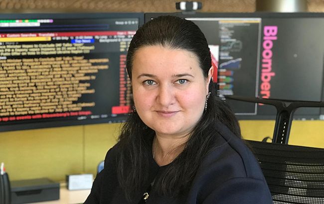 Маркарова скаржиться на укріплення гривні і просить прогноз на 2020-2022