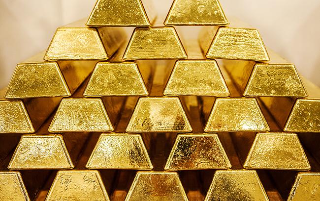 НБУ понизил курс золота до 345,9 тыс. гривен за 10 унций