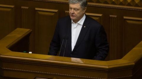 Порошенко закликав підтримати українських лікарів