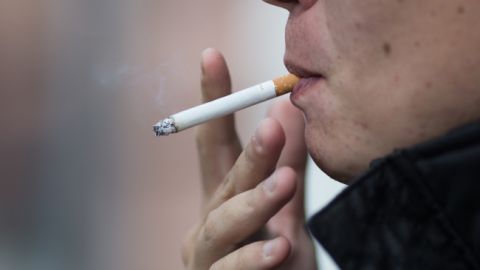 "Укртютюн" призвала президента ветировать закон о фиксированной наценке на табачные изделия