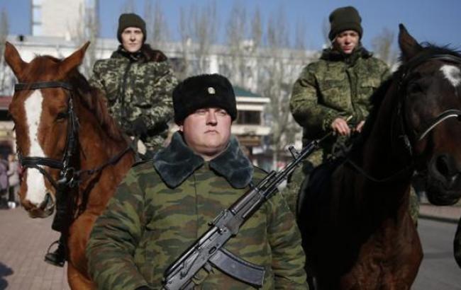 В Донецке напряженно, продолжаются перестрелки между боевиками ДНР и "казаками", - ИС