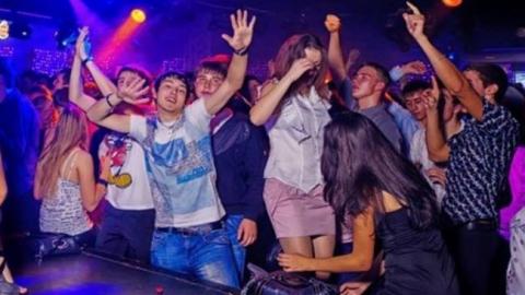 Назревает скандал: вместо детей-сирот из Украины на отдых в Европу отправили детей мажоров (фото)