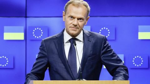 Туск призвал Россию освободить всех остальных политзаключенных