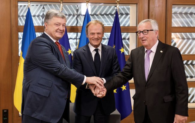 Порошенко поручил Кабмину принять меры по секторальной евроинтеграции Украины