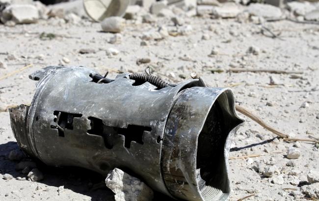 Літаки Асада скинули бочкові бомби на повстанські райони в Сирії