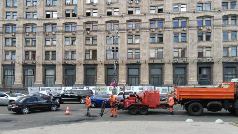 "Сколько еще будет продолжаться этот идиотизм?": сеть возмутил ремонт дороги в Киеве (фото)
