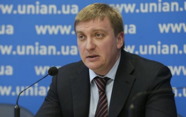На областном уровне некоторые чиновники оказывают сопротивление люстрационным проверкам, - Петренко