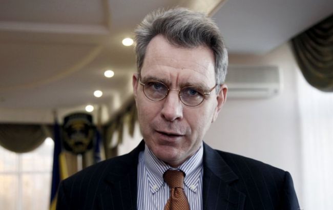 Україна може отримати ще 1 млрд дол. гарантій від США в кінці 2015 р., - Пайетт