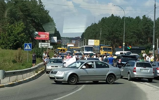 В Ірпені ошукані інвестори перекрили в'їзд у місто