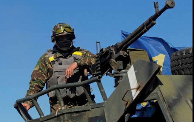 В Луганской обл. состоялся бой, ранен украинский военный, - штаб АТО