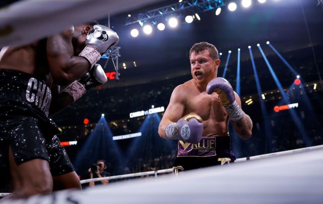 Альварес переміг Чарло за рішенням суддів, Гвоздик нокаутував Родрігеса: відео